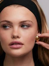 18K Gold-Plated Stainless Steel Shell Stud Earrings Earrings