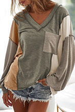 Exposed Seam Color Block V-Neck T-Shirt Gray
