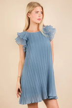 VERY J Plus Size Ruffle Sleeve Pleated Woven Mini Dress Casual Dresses