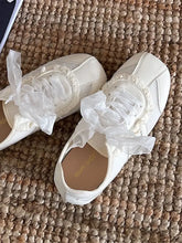 Round Toe Lace Up Sneakers White Woman Sneakers
