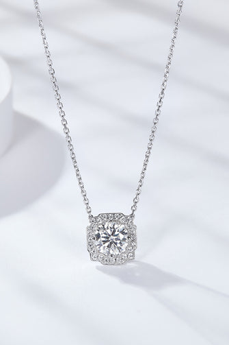 1 Carat Moissanite Flower Shape Pendant Chain Necklace Silver One Size