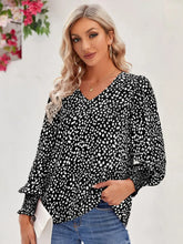 Printed V-Neck Lantern Sleeve Blouse Woman Blouses