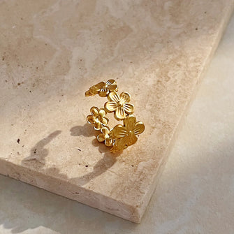18K Gold-Plated Flower Cluster Ring Gold One Size