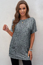 Animal Print Round Neck Tunic Tee with Pockets Gray Dawn Woman T Shirts