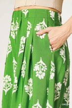 Green floral pants with pleated design and elastic waistband from umgee, machine wash friendly wide-leg style