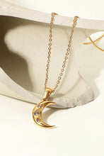 18K Gold Plated Inlaid Zircon Moon Pendant Necklace Necklaces