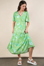 VERY J Printed V-Neck Resort Midi Dress Casual Dresses