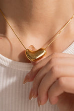 Heart Shape Pendant Necklace Gold One Size