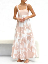 Abstract Print Tiered Maxi Dress in Polyester Maxi Dresses