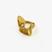 Abstract wave ring in 18k gold-plated stainless steel with butterfly wing design