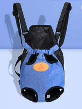 Blauer Denim-Hundeträger-Rucksack mit verstellbaren Trägern, schwarzen Gurten und braunem Lederpatch