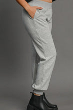 Umgee high rise knit joggers in gray heather with elastic waistband ribbed cuffs and pockets plus size comfort wear