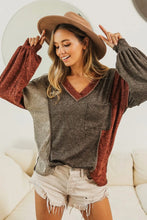 BiBi Color Block Exposed Seam V Neck T-Shirt Mocha Rust Taupe