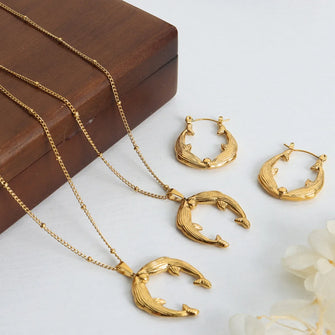 Gold Horseshoe Jewelry Set with Necklace and Earrings Gold One Size