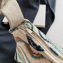 Adjustable Strap Medium Shoulder Bag Shoulder Bags