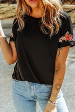 Embroidered Round Neck Tee Shirt Black Woman T Shirts