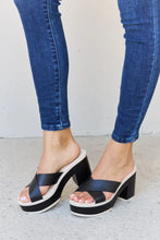 Weeboo Cherish The Moments Contrast Platform Sandals in Black Woman Slippers