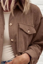 Beige Cord-Utility-Jacke mit Perlmuttknöpfen und Taschen