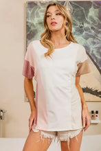 BiBi Color Block Short Sleeve T-Shirt with frayed-hem shorts