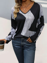 Black and White Geometric V Neck Long Sleeve Top for Women