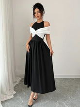 Black and White Halter Casual Dress with Moderate Stretch