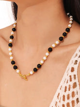 Black and White Shell Bead Necklace with Stainless Steel Gold Clasp
