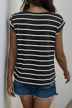 Perfee decorative button round neck black and white striped T-shirt