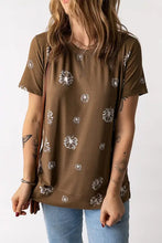 Olive green dandelion print round neck short sleeve tee for women