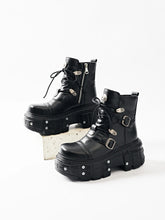 Black Platform Boots for Women Black