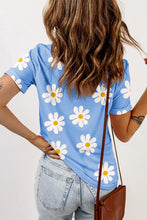 Blue Daisy Patterned Women's T-Shirt Woman T Shirts