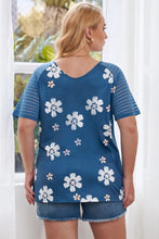Blue floral print plus size top with short sleeve length