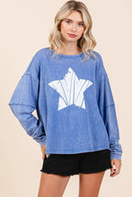 Blue Star Graphic Long Sleeve Sweatshirt in Mineral Wash FRENCH BLUE
