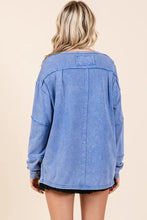 Blue Star Graphic Long Sleeve Sweatshirt in Mineral Wash Woman T Shirts