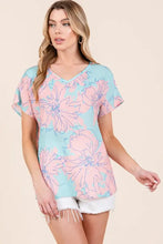 Bombom floral short sleeve V-neck blouse in feminine floral print