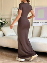 Brown Maxi Dress with Belt and Stretch Fabric