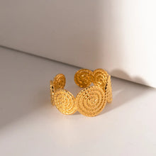 18K Gold-Plated Spiral Pattern Ring
