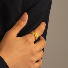 18K Gold-Plated Spiral Pattern Ring