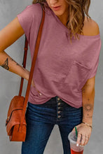 Dusty rose capped sleeve round neck t-shirt with v-neck and pocket