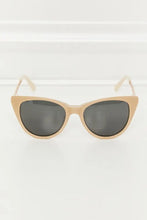 Cat Eye Sunglasses with Acetate Frame and Polarized UV400 Lenses Sunglasses