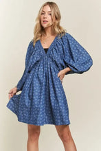 ADORA Batwing Sleeves Floral Dress Casual Dresses