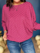 Magenta checkered round neck batwing sleeve long-sleeved T-shirt