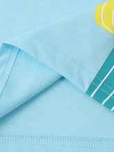 Light blue round neck kids animal print t-shirt, machine wash cold