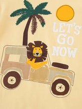 Children’s lion graphic short sleeve t-shirt with embroidered lion in jeep