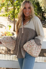 Color Block Tunic with Floral Bell Sleeves Woman T Shirts