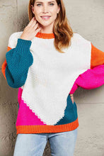 Color Blocked Knit Sweater with Long Sleeve and Round Neck