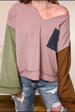 Color Blocked Ribbed Knit Sweater with Pocket