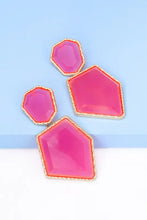 Pink agate slice resin dangle earrings in geometrical shape zinc alloy frame