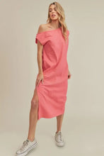 Coral One Shoulder Slit Round Neck Midi Dress Casual Dresses