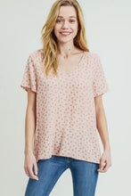 Cotton Bleu by Nu Label printed V-neck short sleeve light pink T-shirt