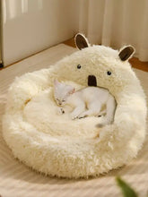 Cozy Bear-Shaped plush pet nest with cream-colored fluffy high backrest
